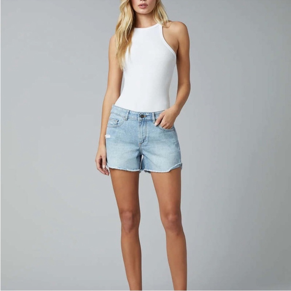 NWT DL1961 Light Blue Denim Jean Shorts Size 30